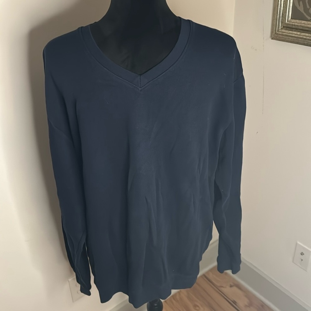 Cutter & Buck 100% Cotton dark blue V-neck men’s sweater Sz L